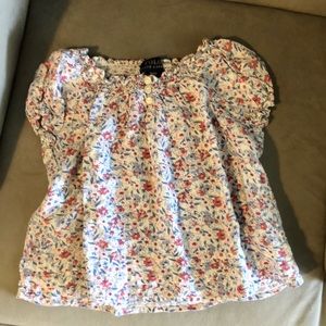 Adorable Ralph Lauren floral smocked neck top